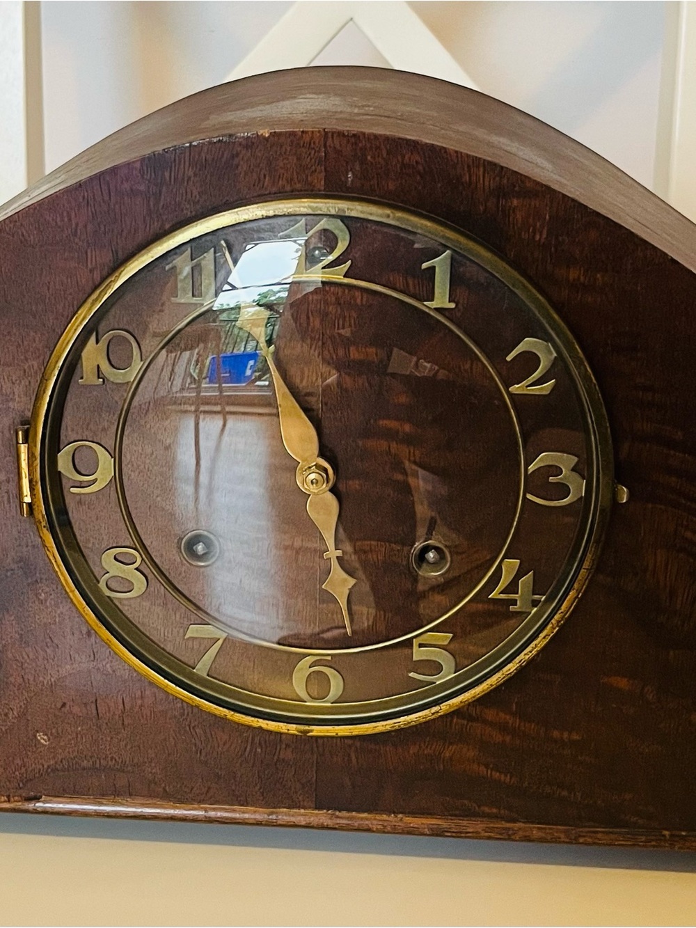 Antique New Haven Cathedral Gong Mantel Clock – Runs & Strikes – Original Key